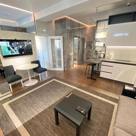 Rentnow Modern Lux Apartment In Centre Chişinău Eksteriør billede
