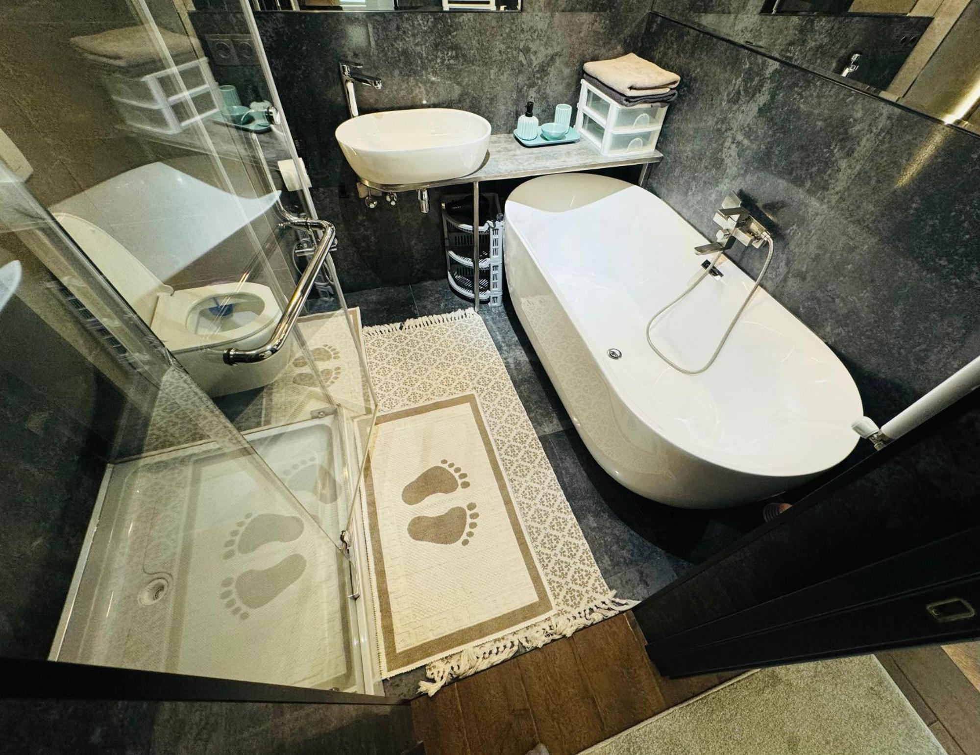 Rentnow Modern Lux Apartment In Centre Chişinău Eksteriør billede